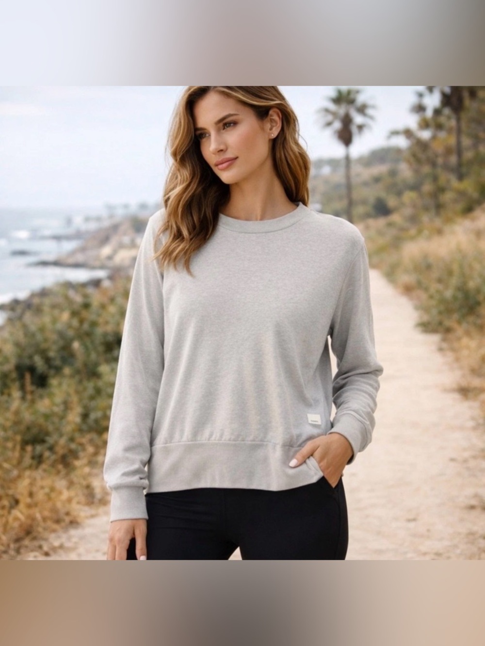 Vuori Women's Long-Sleeve Halo Crew Sweatshirt - Pale Grey Heather - XXL